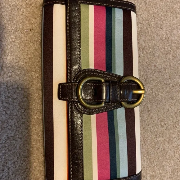 Bundle of Coach wallets and wristlets - Picture 5 of 16